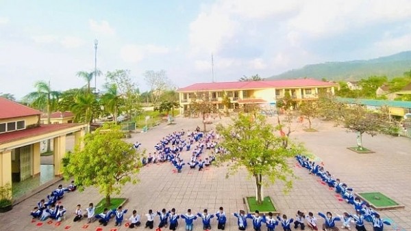 Hệ lụy từ sân trường thiếu bóng cây xanh