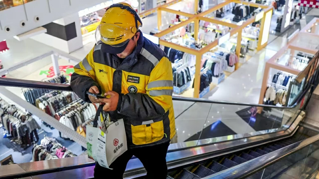 Giao hàng hoả tốc: Cuộc cách mạng âm thầm của tiêu dùng Trung Quốc
