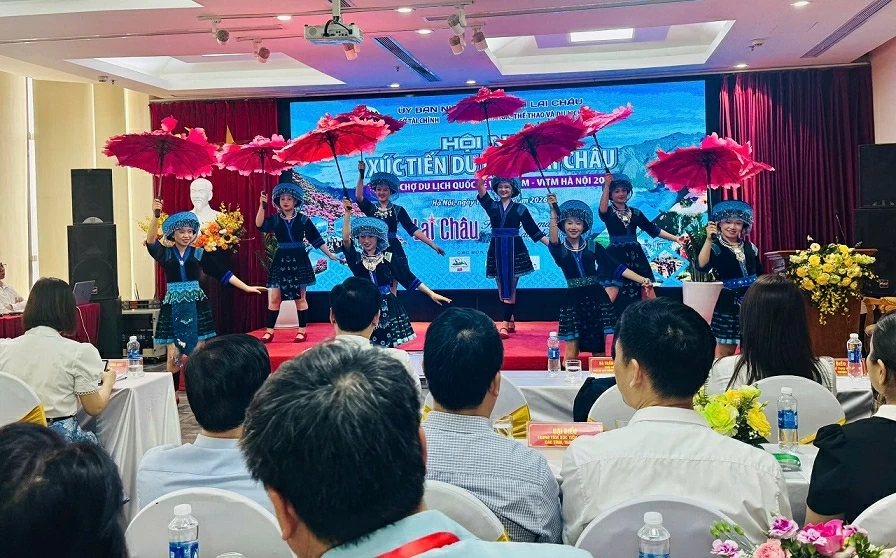 Kết nối liên vùng, nâng tầm sản phẩm du lịch Việt Nam Kết nối liên vùng, nâng tầm sản phẩm du lịch Việt Nam