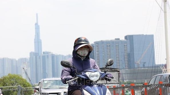 Nắng nóng gia tăng cường độ trên diện rộng, nhiều nơi vượt ngưỡng 40 độ C