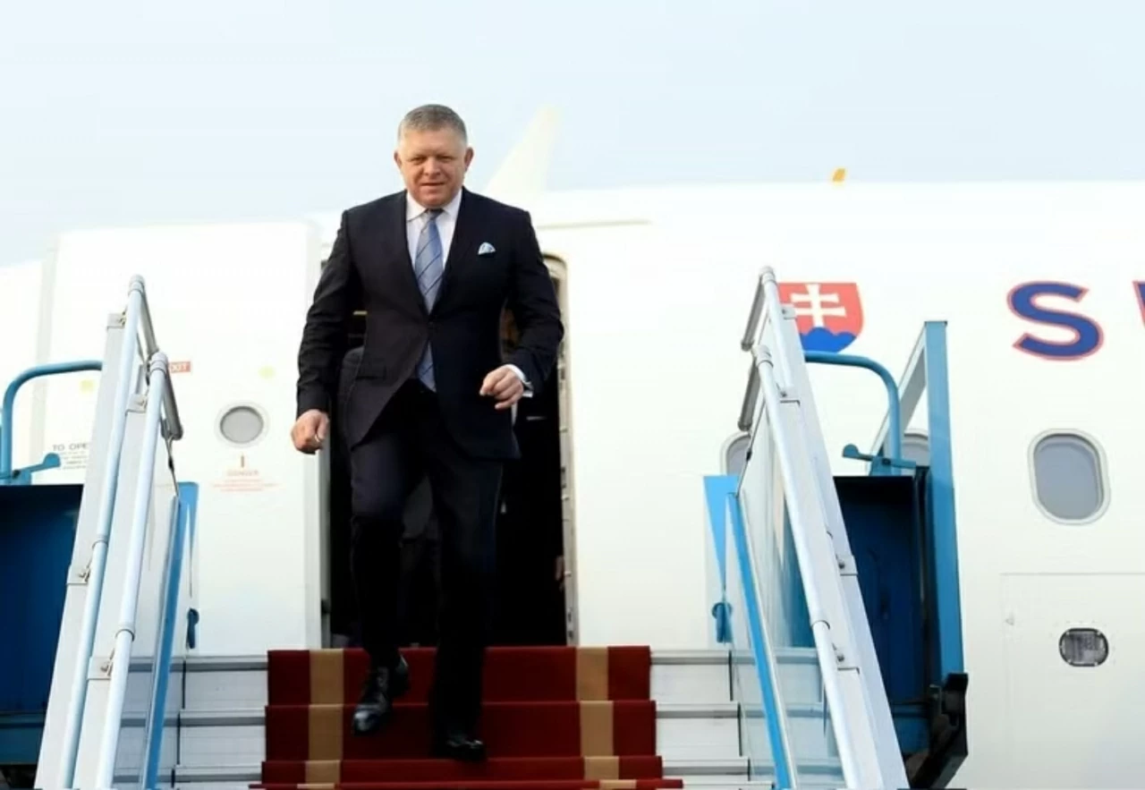 Thủ tướng Slovakia Robert Fico đến Hà Nội, bắt đầu thăm chính thức Việt Nam. (Nguồn: TTXVN)