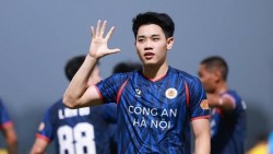 Đình Bắc ghi bàn, CAHN vẫn bị đội cuối bảng chia điểm