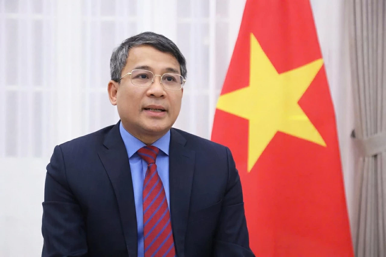 Ủy viên Trung ương Đảng, Phó Bí thư Đảng ủy Bộ, Thứ trưởng Thường trực Bộ Ngoại giao Nguyễn Minh Vũ đã trả lời phỏng vấn báo chí. (Ảnh: Thành Long)