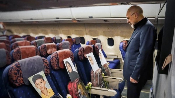 Ảnh ấn tượng: Hoà đàm Mỹ-Iran bế tắc, những hành khách đặc biệt trên chuyến bay tới Pakistan, Triều Tiên chào đón vị khách từ Trung Quốc