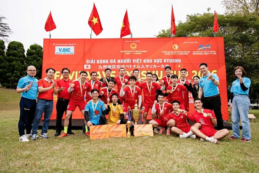 Sôi động giải bóng đá cộng đồng người Việt tại khu vực Kyushu, Nhật Bản