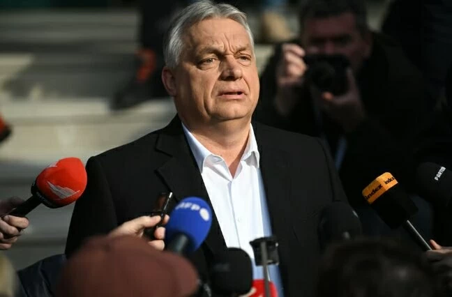 Bầu cử Hungary: Thủ tướng Orban chính thức thừa nhận thất bại, kết thúc 16 năm cầm quyền, một chính phủ thân EU sẽ được thành lập Bầu cử Hungary: Thủ tướng Orban chính thức thừa nhận thất bại, kết thúc 16 năm cầm quyền, một chính phủ thân EU sẽ được thành lập