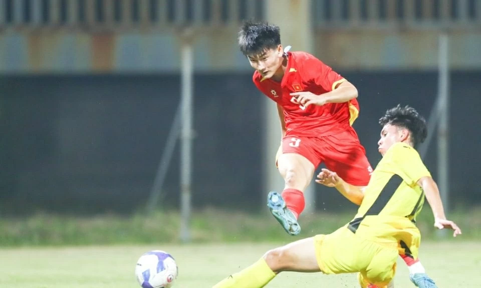 Thắng đậm trận ra quân, U17 Việt Nam tạm dẫn đầu bảng A giải U17 Đông Nam Á 2026 Thắng đậm trận ra quân, U17 Việt Nam tạm dẫn đầu bảng A giải U17 Đông Nam Á 2026