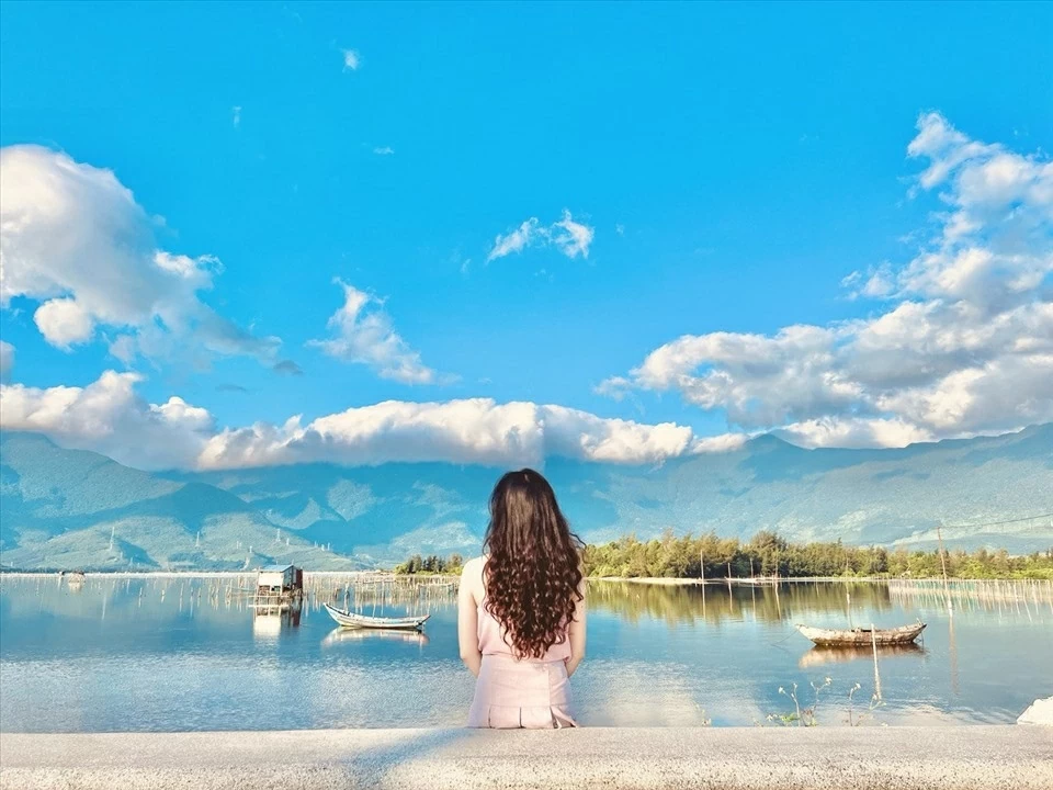 Đầm Lập An - Mặt nước giữ lại những bình yên Đầm Lập An - Mặt nước giữ lại những bình yên