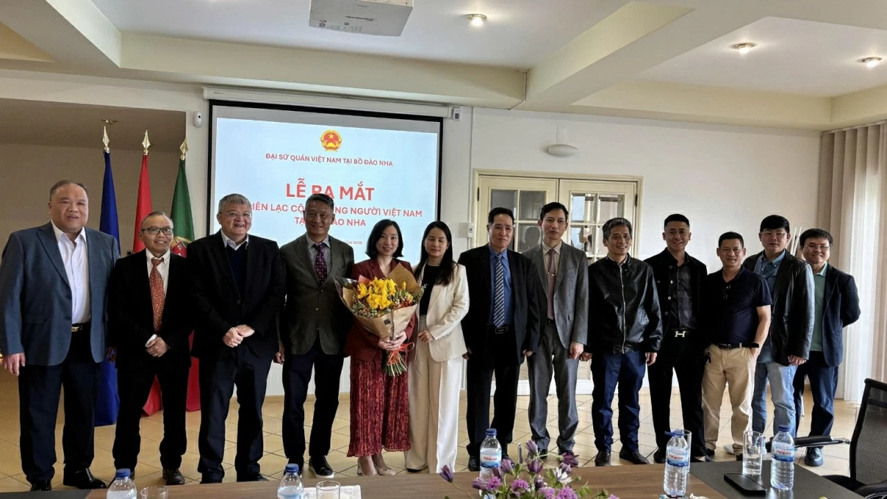 Lễ ra mắt Ban Liên lạc cộng đồng người Việt Nam tại Bồ Đào Nha