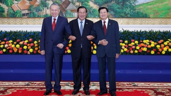 Lãnh đạo Việt Nam gửi thư chúc mừng Năm mới Lào và Campuchia