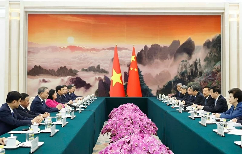 Tổng Bí thư, Chủ tịch nước Tô Lâm hội kiến Chủ tịch Chính hiệp toàn quốc Trung Quốc Vương Hộ Ninh Tổng Bí thư, Chủ tịch nước Tô Lâm hội kiến Chủ tịch Chính hiệp toàn quốc Trung Quốc Vương Hộ Ninh