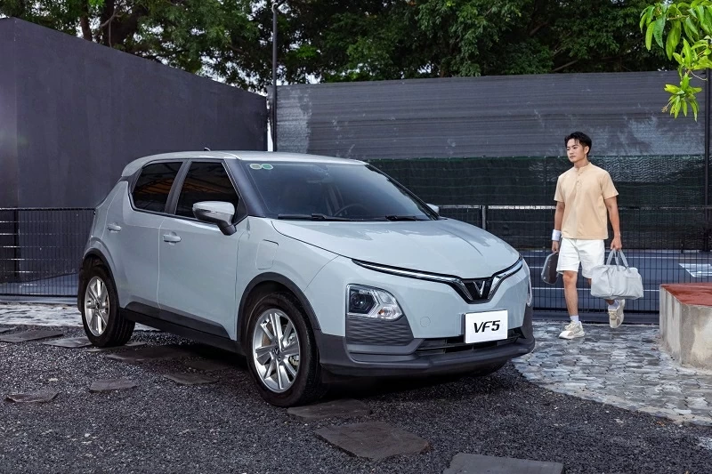 Top 5 xe SUV hạng A bán chạy nhất tháng 3/2026: VinFast VF 5 tiếp tục dẫn đầu.