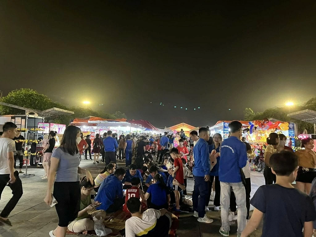 Lan tỏa văn hóa đọc - Gìn giữ bản sắc Kinh Bắc, phát triển con người Bắc Ninh Lan tỏa văn hóa đọc - Gìn giữ bản sắc Kinh Bắc, phát triển con người Bắc Ninh