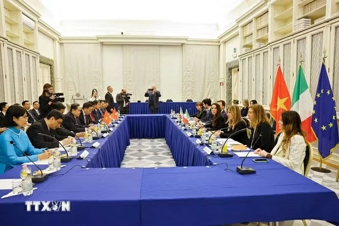 Chủ tịch Quốc hội Trần Thanh Mẫn tiếp Phó Chủ tịch Thượng viện Italy Licia Ronzulli