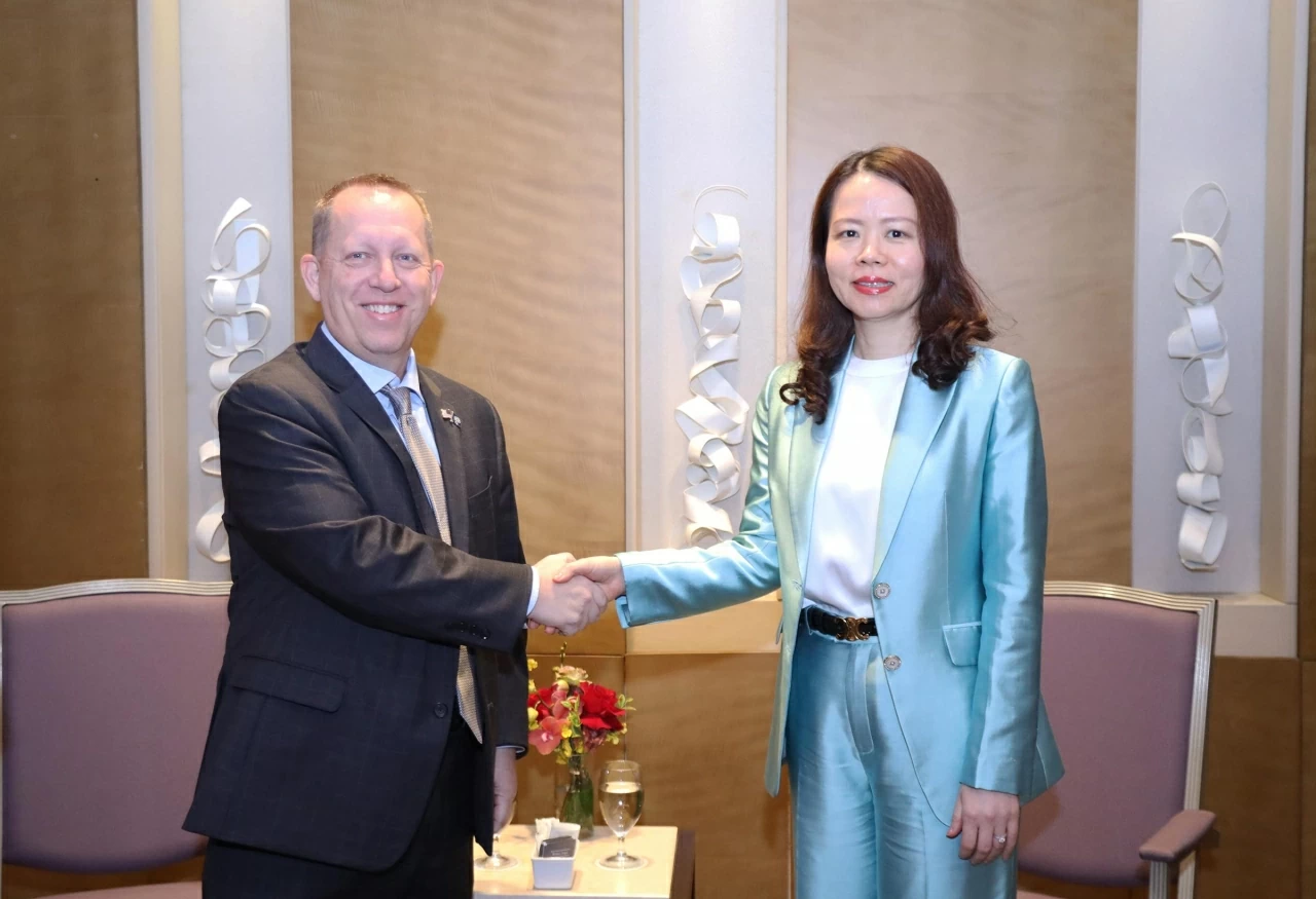 Thứ trưởng Nguyễn Minh Hằng có cuộc gặp với Đại biện Đại sứ quán Hoa Kỳ tại Hà Nội John W. McIntyre. (Ảnh: Thành Long)