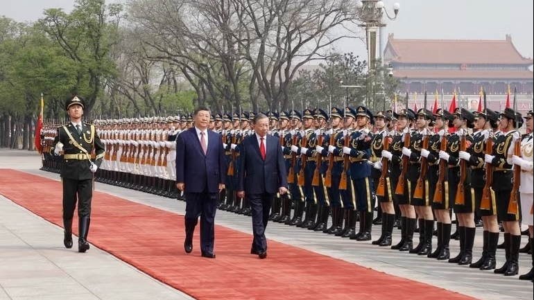 Toàn cảnh Lễ đón trọng thể Tổng Bí thư, Chủ tịch nước Tô Lâm thăm cấp Nhà nước đến Trung Quốc