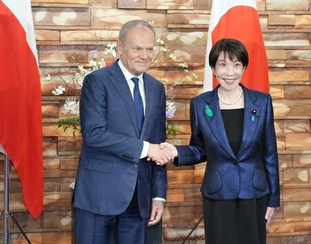 Ba Lan nâng cấp quan hệ lên Đối tác chiến lược toàn diện với một quốc gia Đông Bắc Á Ba Lan nâng cấp quan hệ lên Đối tác chiến lược toàn diện với một quốc gia Đông Bắc Á