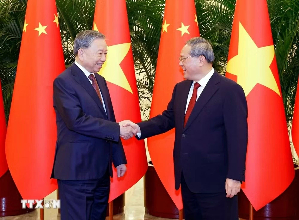 Tổng Bí thư, Chủ tịch nước Tô Lâm hội kiến Thủ tướng Quốc vụ viện Trung Quốc Lý Cường Tổng Bí thư, Chủ tịch nước Tô Lâm hội kiến Thủ tướng Quốc vụ viện Trung Quốc Lý Cường