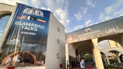 Mỹ hé lộ khả năng nối lại đàm phán với Iran tại Pakistan, tung 'đòn' mới nhằm vào Tehran, bác khả năng gia hạn ngừng bắn