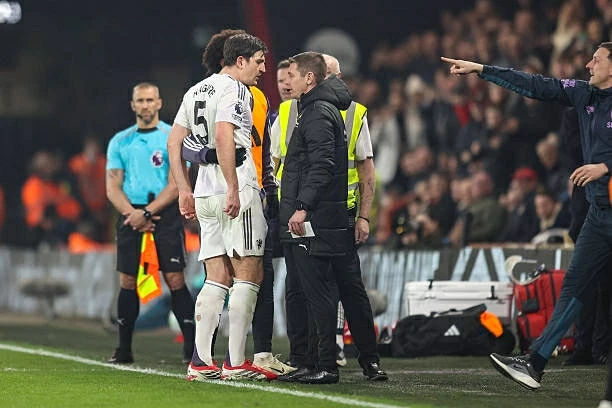 FA giữ nguyên án phạt, Maguire chính thức ngồi ngoài trận Man Utd gặp Chelsea