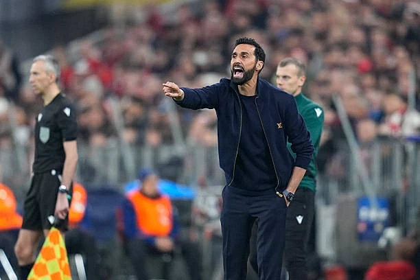 HLV Arbeloa chỉ trích công tác trọng tài sau trận Real Madrid thua Bayern Munich HLV Arbeloa chỉ trích công tác trọng tài sau trận Real Madrid thua Bayern Munich