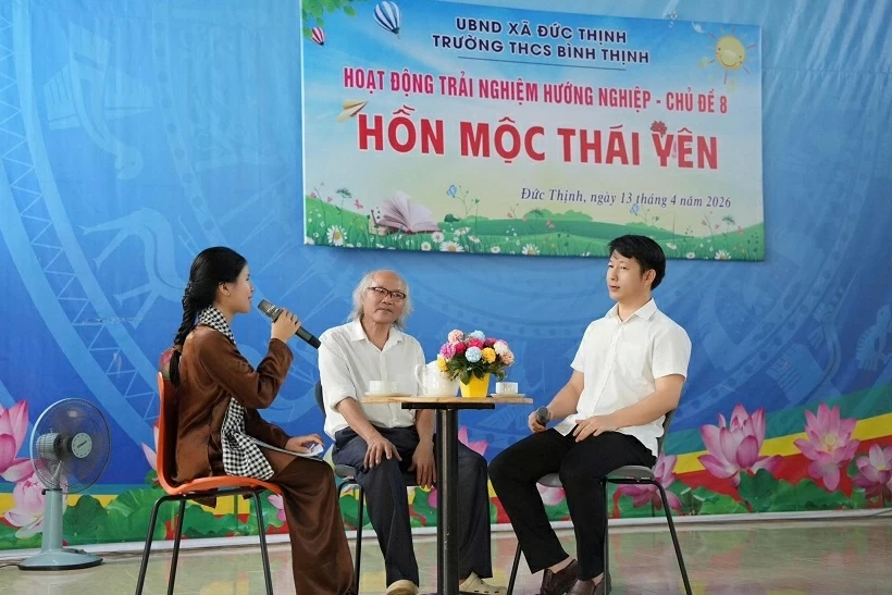 Khi lớp học mở cửa đón nghệ nhân, nghệ sĩ