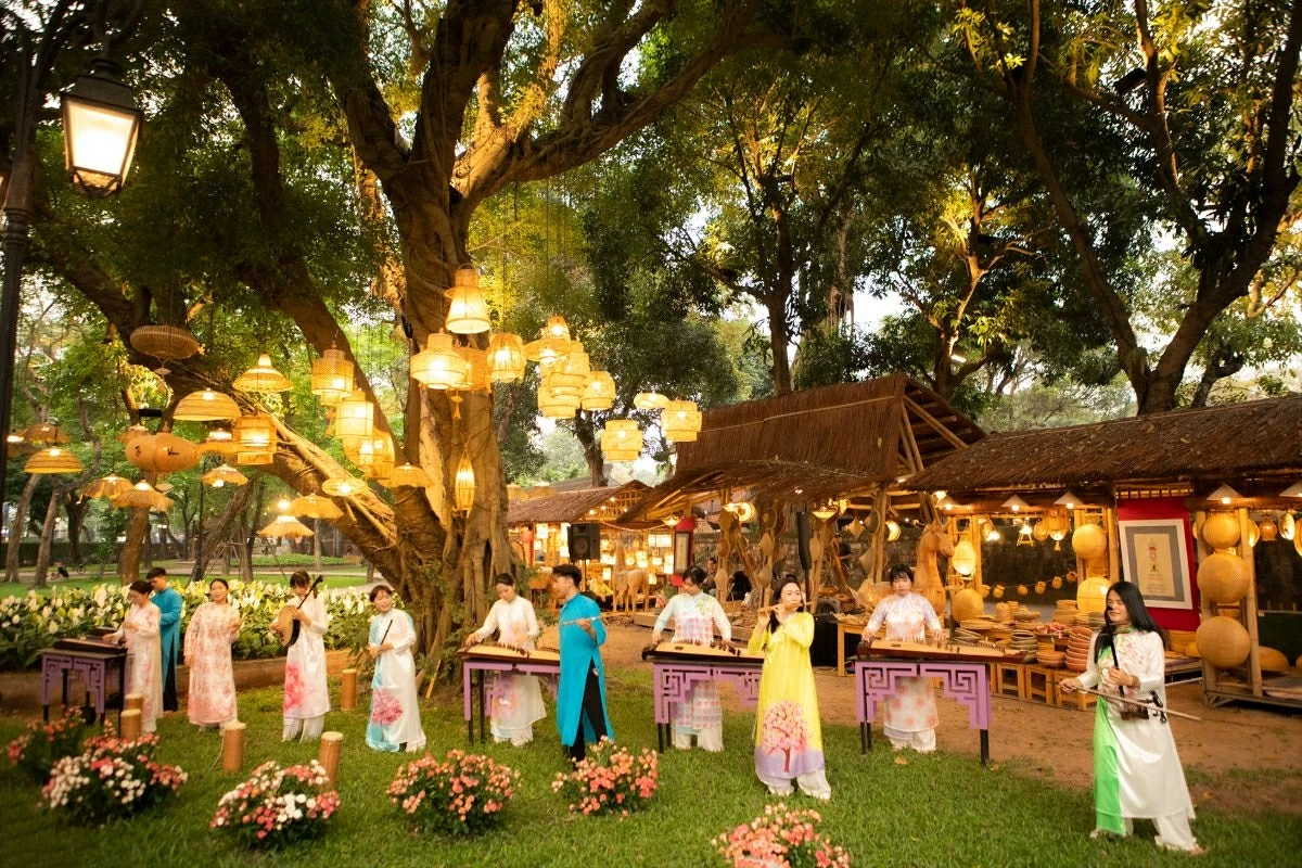 ‘Vườn ánh sáng’ giữa không gian đạo học ‘Vườn Ánh sáng’ giữa không gian đạo học