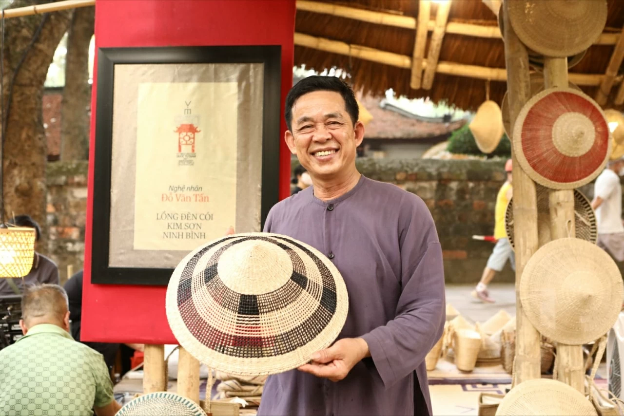 ‘Vườn ánh sáng’ giữa không gian đạo học ‘Vườn Ánh sáng’ giữa không gian đạo học
