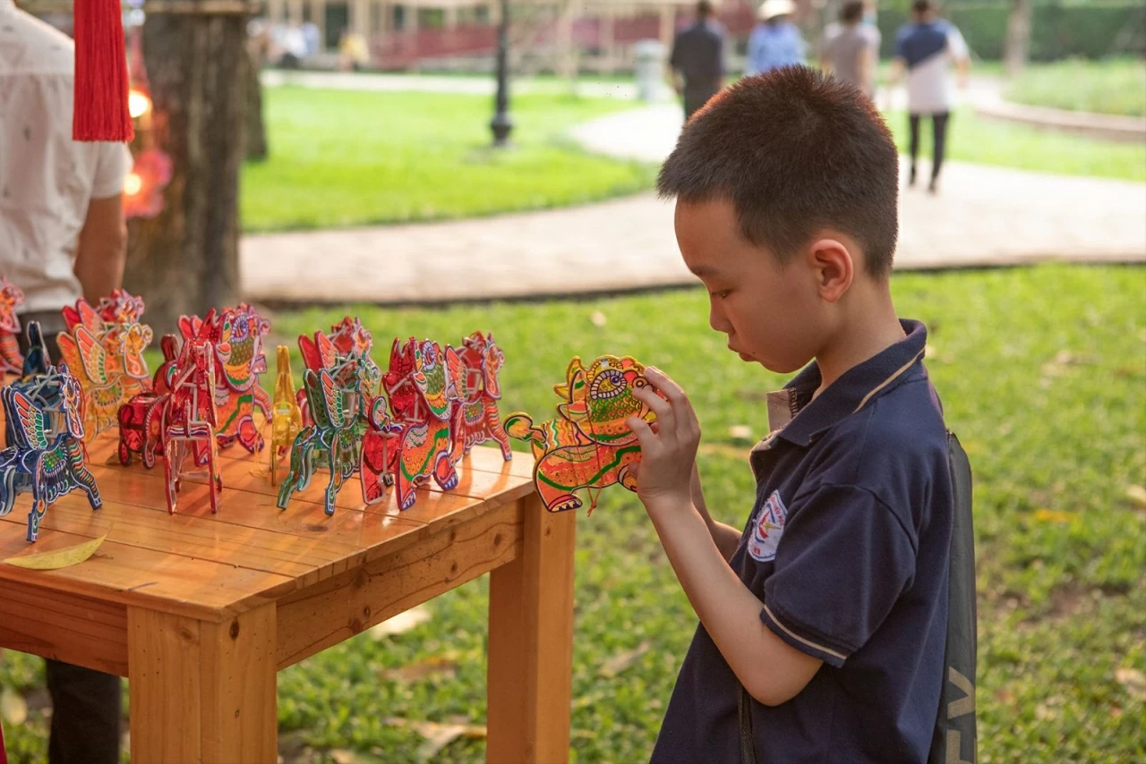 ‘Vườn Ánh sáng’ giữa không gian đạo học