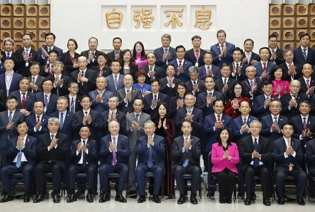 Một đại học quốc tế của Việt Nam tham gia Diễn đàn cấp cao tại Đại học Thanh Hoa Một đại học quốc tế của Việt Nam tham gia Diễn đàn cấp cao tại Đại học Thanh Hoa