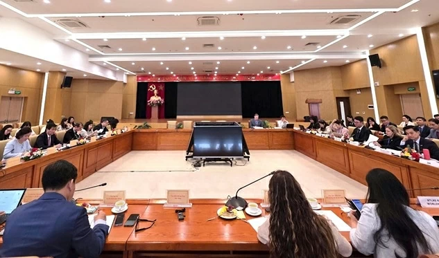 Thứ trưởng Xây dựng Nguyễn Tường Văn tiếp đoàn doanh nghiệp thuộc Hội đồng Kinh doanh Hoa Kỳ - ASEAN Việt Nam - Hoa Kỳ tăng cường hợp tác trong các lĩnh vực giao thông và xây dựng