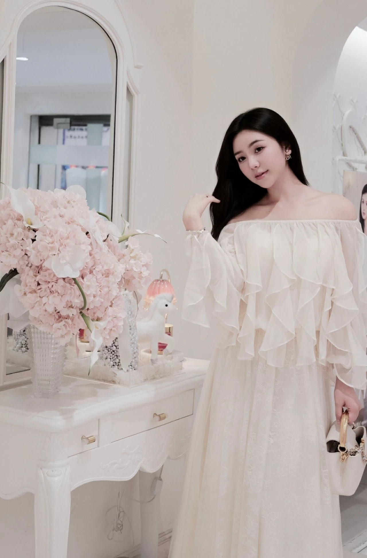 Diễn viên Quỳnh Kool