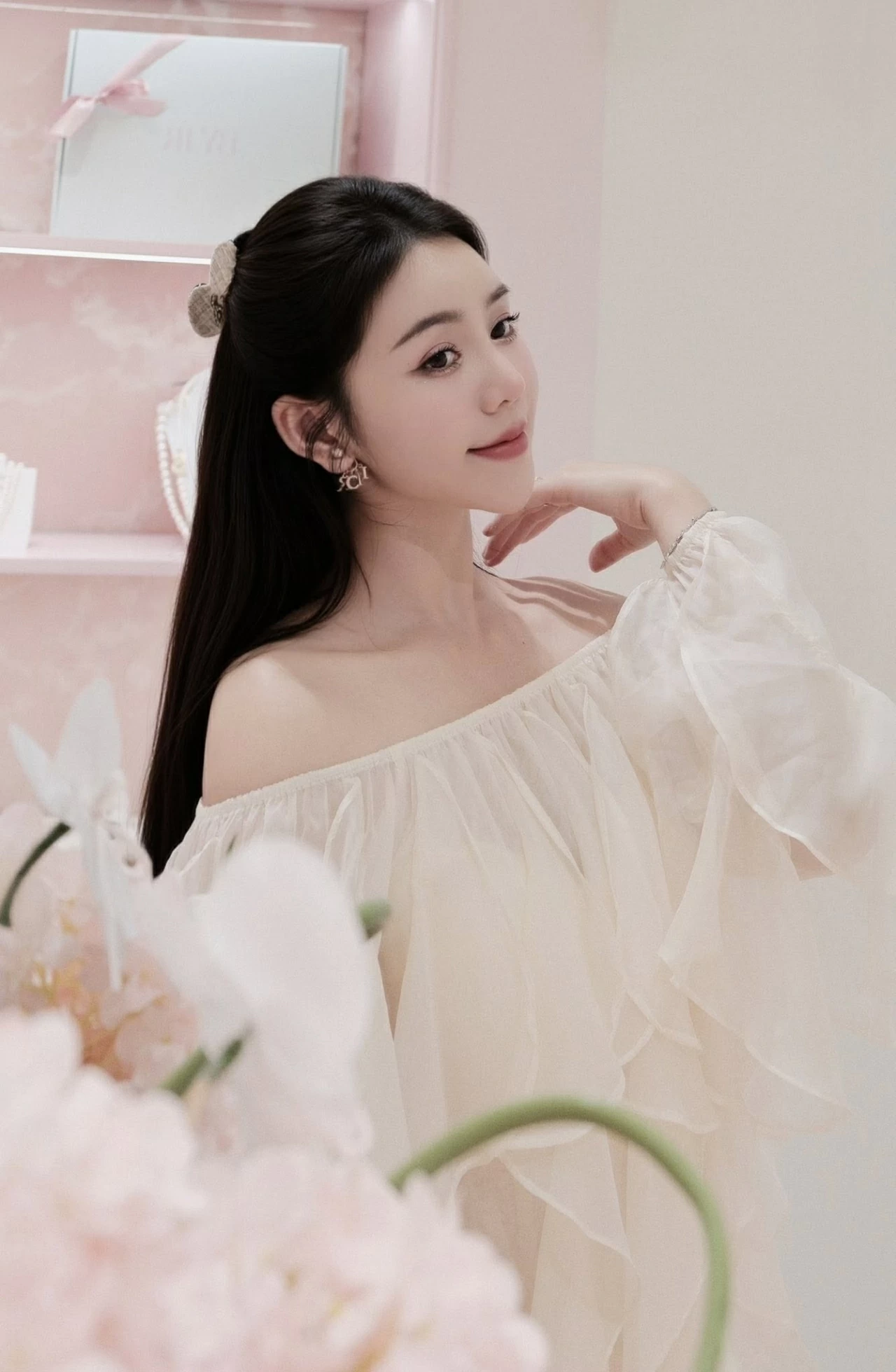 Diễn viên Quỳnh Kool