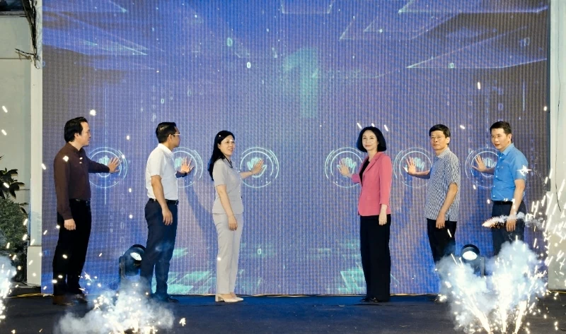 Hà Nội ra mắt Cổng thông tin an toàn thực phẩm: Thiết lập đầu mối chính thức, tăng minh bạch, tăng tương tác Hà Nội ra mắt Cổng thông tin an toàn thực phẩm: Thiết lập đầu mối chính thức, tăng minh bạch, tăng tương tác