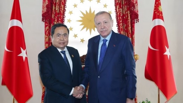 NA Chairman Tran Thanh Man meets Turkish President Recep Tayyip Erdogan