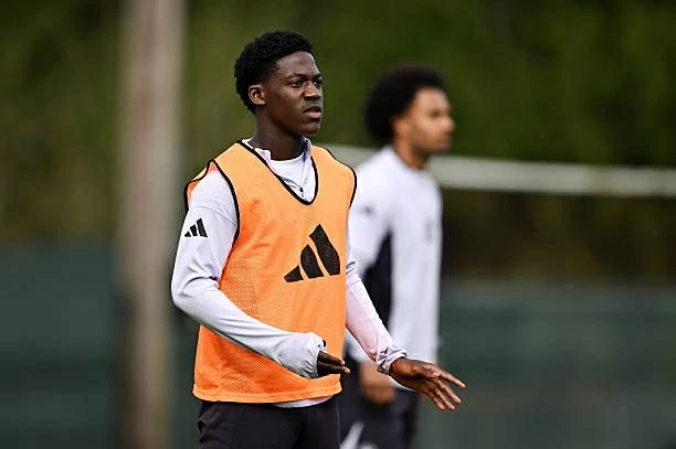 Mainoo sẵn sàng cùng Man Utd đại chiến Chelsea