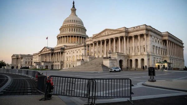 Quốc hội Mỹ ủng hộ việc tiếp tục xung đột với Iran, quân đội vẫn hiện diện tại 70 địa điểm ở Trung Đông