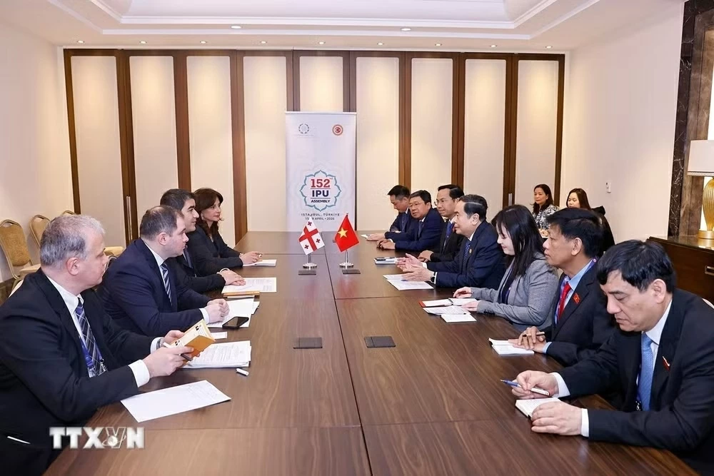 Chủ tịch Quốc hội Trần Thanh Mẫn hội kiến Chủ tịch Quốc hội Gruzia nhân dịp Đại hội đồng IPU-152