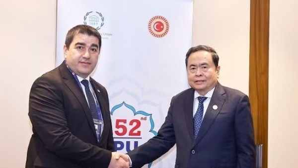Chủ tịch Quốc hội Trần Thanh Mẫn hội kiến Chủ tịch Quốc hội Gruzia nhân dịp Đại hội đồng IPU-152