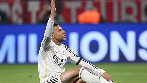 Cửa vô địch thu hẹp, Mbappe lên tiếng trấn an người hâm mộ