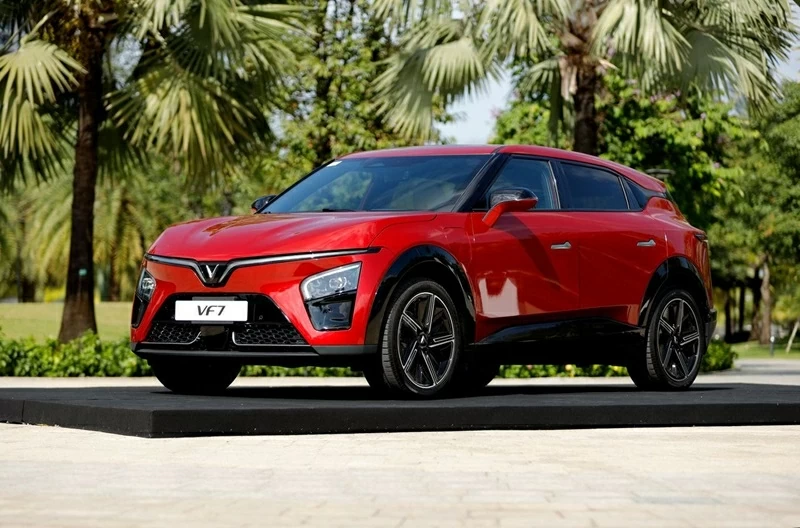Top 5 xe SUV hạng C bán chạy nhất tháng 3/2026: VinFast VF 7 vươn lên dẫn đầu. Top 5 xe SUV hạng C bán chạy nhất tháng 3/2026: VinFast VF 7 vươn lên dẫn đầu.