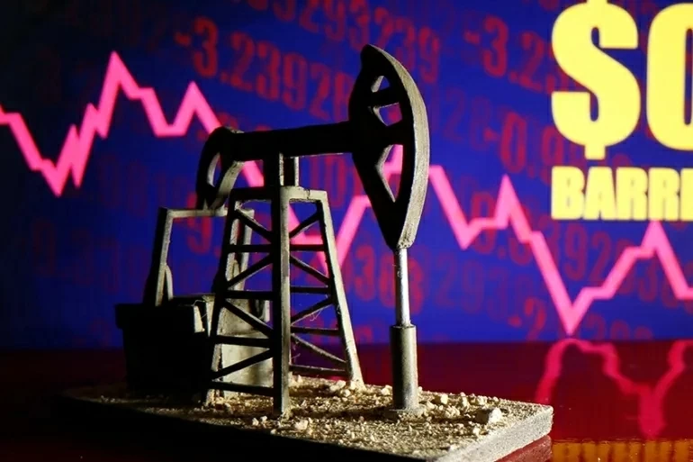 Khủng hoảng dầu mỏ do căng thẳng địa chính trị tiếp tục làm rung chuyển thị trường năng lượng toàn cầu, phơi bày sự phụ thuộc lớn vào nhiên liệu hóa thạch. (Nguồn: Al Jazeera)