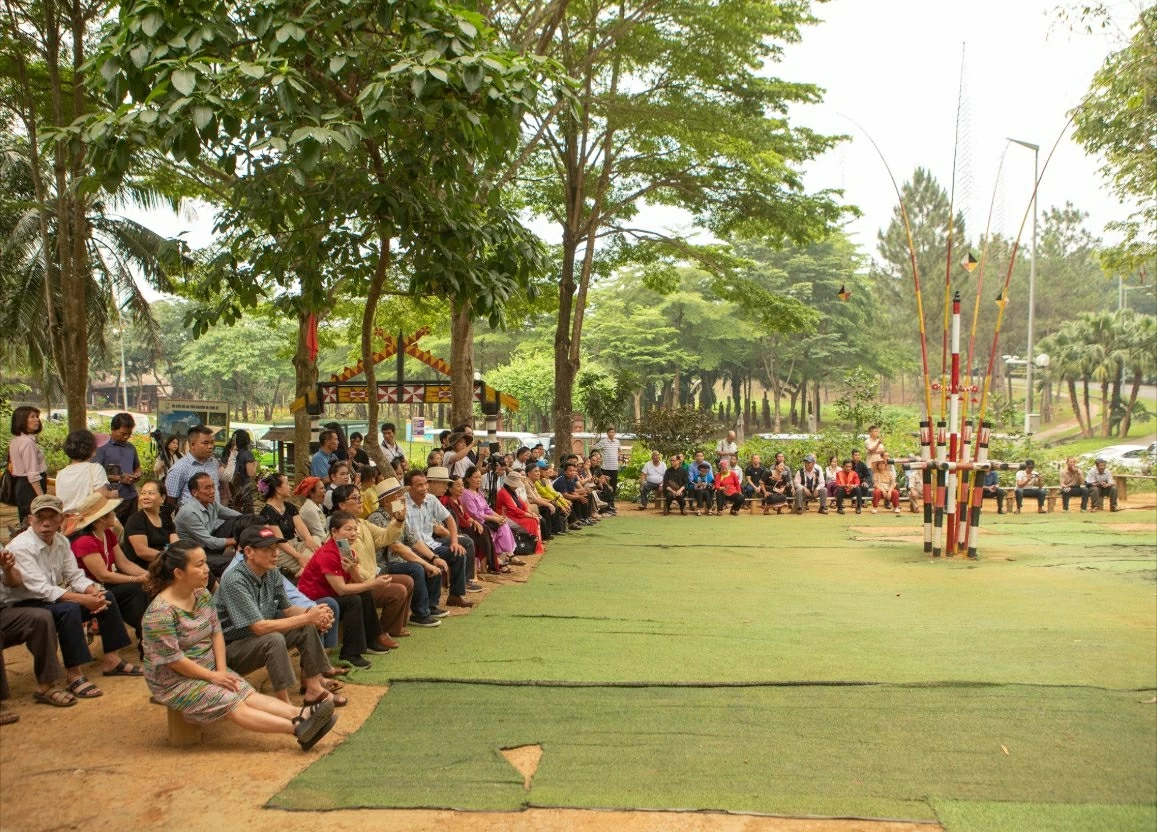 Ngày hội của những sắc màu văn hóa các dân tộc Việt Nam Ngày hội của những sắc màu văn hóa các dân tộc Việt Nam