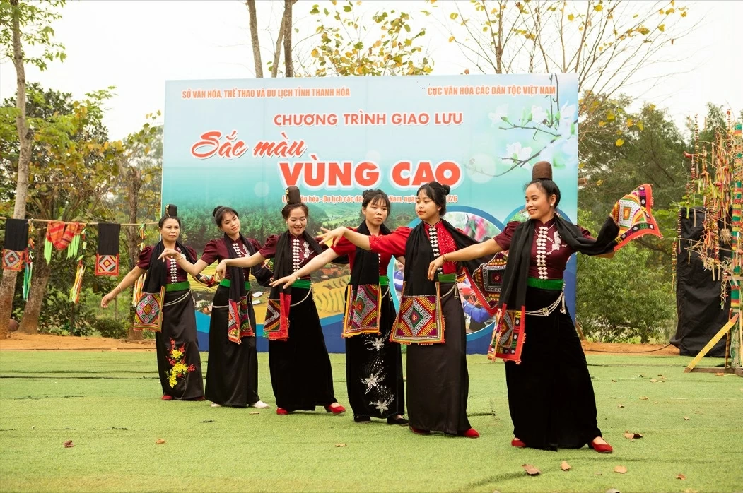 Ngày hội của những sắc màu văn hóa các dân tộc Việt Nam Ngày hội của những sắc màu văn hóa các dân tộc Việt Nam