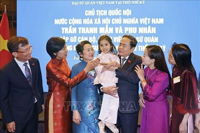 Chủ tịch Quốc hội Trần Thanh Mẫn gặp gỡ cộng đồng người Việt Nam tại Thổ Nhĩ Kỳ