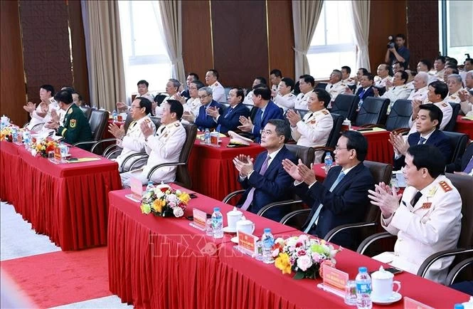 Thủ tướng Lê Minh Hưng biểu dương những thành tích, kết quả xuất sắc mà lực lượng Cảnh sát hình sự Thủ tướng Lê Minh Hưng biểu dương những thành tích, kết quả xuất sắc của lực lượng Cảnh sát hình sự