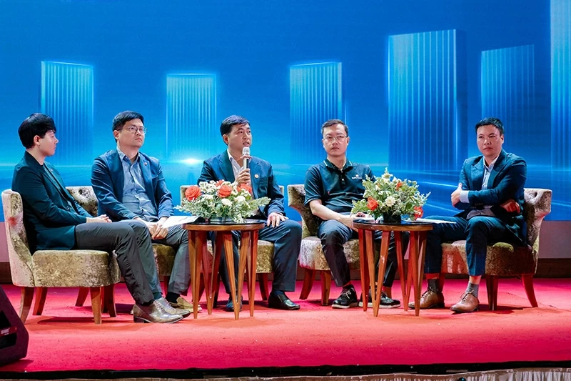 Hội thảo Điện mặt trời có lưu trữ: Giải pháp an toàn - hiệu quả cao và bền vững lâu dài mở ra góc nhìn mới cho thị trường Hội thảo Điện mặt trời có lưu trữ: Giải pháp an toàn - hiệu quả cao và bền vững lâu dài mở ra góc nhìn mới cho thị trường