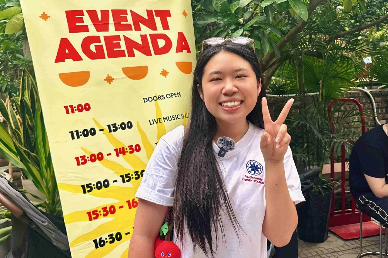 Chị Minh Tú bày tỏ niềm vui khi tham gia lễ hội. (Ảnh: Nhi Vũ)