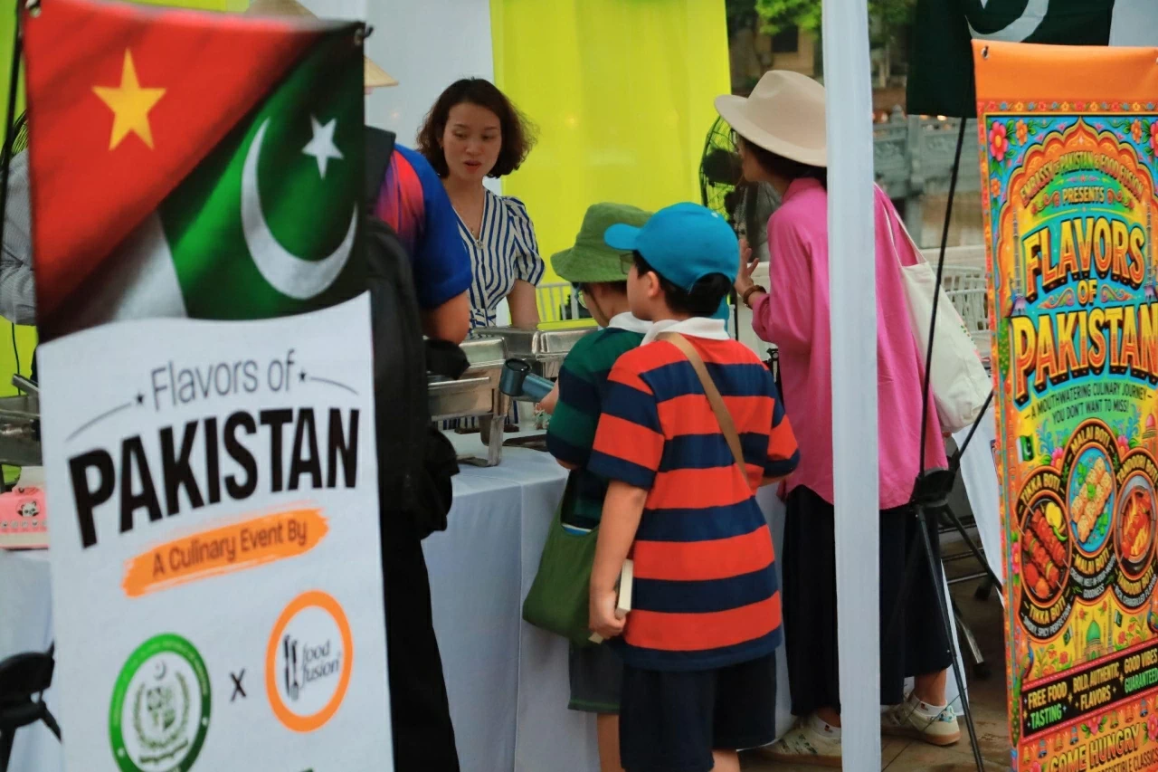 Sự kiện thu hút sự tham gia của đông đảo thực khách. (Ảnh: Linh Hoàng)