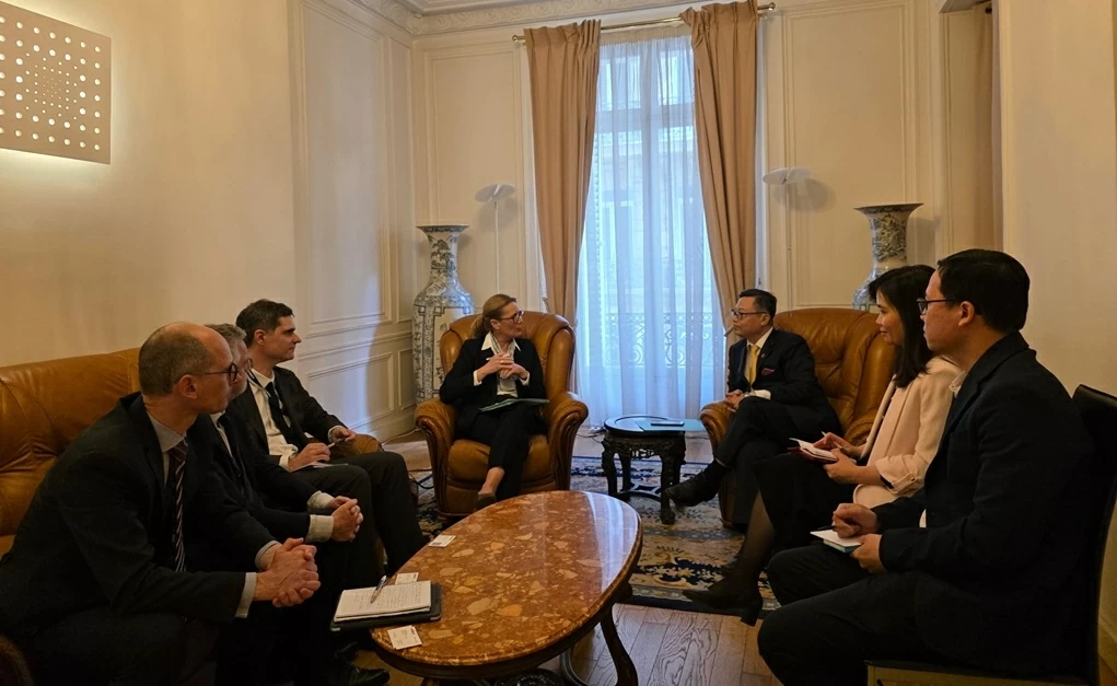 Đại sứ Việt Nam tại Pháp làm việc với lãnh đạo Tập đoàn Airbus